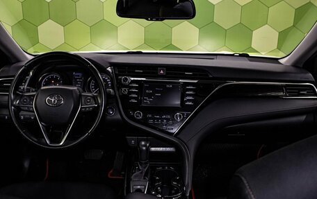 Toyota Camry, 2019 год, 3 000 000 рублей, 15 фотография