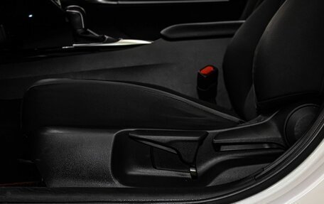 Toyota Camry, 2019 год, 3 000 000 рублей, 23 фотография