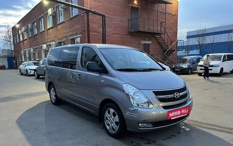 Hyundai Grand Starex Grand Starex I рестайлинг 2, 2012 год, 1 630 000 рублей, 8 фотография