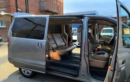 Hyundai Grand Starex Grand Starex I рестайлинг 2, 2012 год, 1 630 000 рублей, 16 фотография