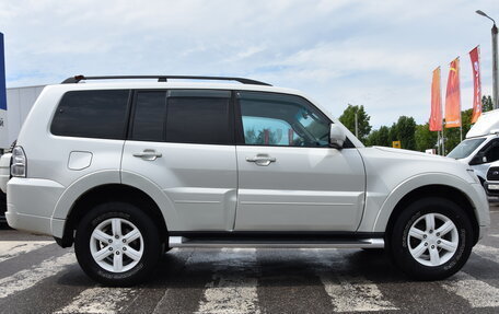 Mitsubishi Pajero IV, 2013 год, 1 630 000 рублей, 10 фотография