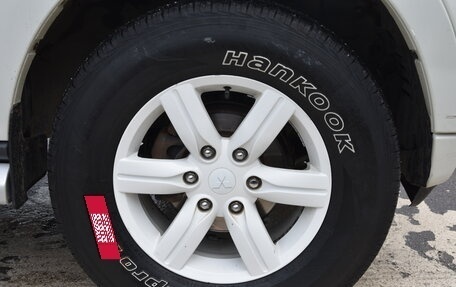 Mitsubishi Pajero IV, 2013 год, 1 630 000 рублей, 11 фотография
