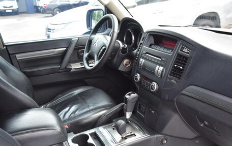 Mitsubishi Pajero IV, 2013 год, 1 630 000 рублей, 19 фотография