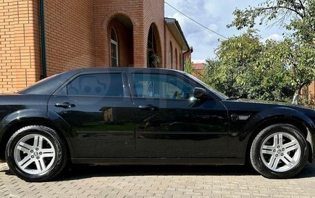Chrysler 300C II, 2006 год, 1 350 000 рублей, 3 фотография