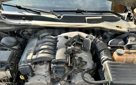 Chrysler 300C II, 2006 год, 1 350 000 рублей, 12 фотография