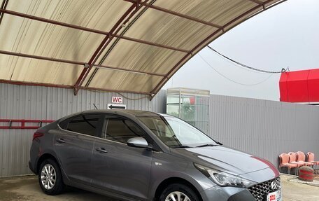 Hyundai Solaris II рестайлинг, 2020 год, 2 100 000 рублей, 3 фотография