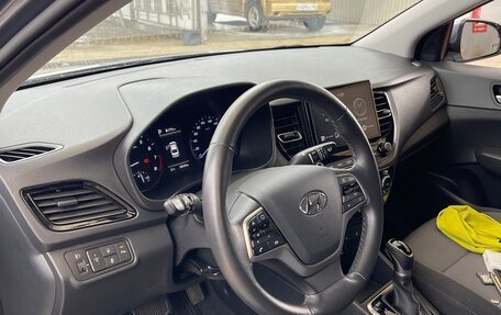 Hyundai Solaris II рестайлинг, 2020 год, 2 100 000 рублей, 10 фотография