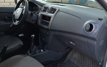Renault Logan II, 2014 год, 450 000 рублей, 5 фотография
