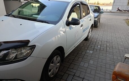 Renault Logan II, 2014 год, 450 000 рублей, 3 фотография