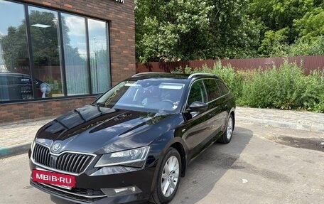 Skoda Superb III рестайлинг, 2016 год, 2 600 000 рублей, 4 фотография