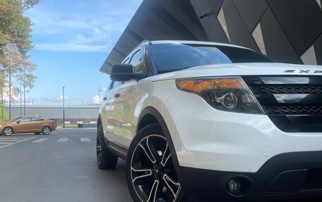 Ford Explorer VI, 2013 год, 2 100 000 рублей, 2 фотография