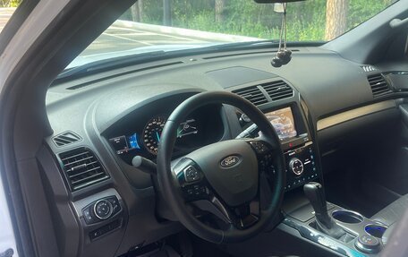 Ford Explorer VI, 2013 год, 2 100 000 рублей, 9 фотография
