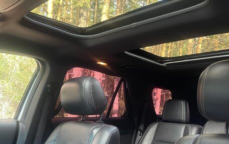 Ford Explorer VI, 2013 год, 2 100 000 рублей, 12 фотография