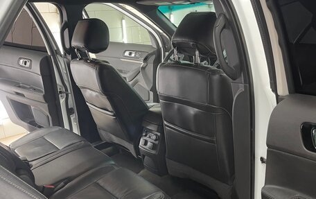 Ford Explorer VI, 2013 год, 2 100 000 рублей, 27 фотография