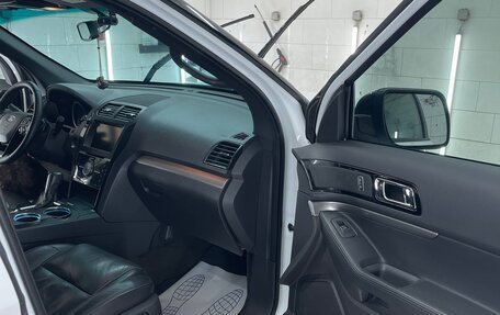 Ford Explorer VI, 2013 год, 2 100 000 рублей, 26 фотография