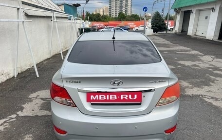 Hyundai Solaris II рестайлинг, 2012 год, 900 000 рублей, 2 фотография
