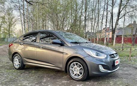 Hyundai Solaris II рестайлинг, 2011 год, 655 000 рублей, 8 фотография