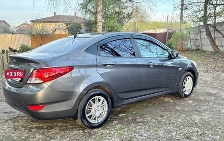 Hyundai Solaris II рестайлинг, 2011 год, 655 000 рублей, 6 фотография