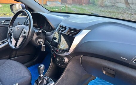 Hyundai Solaris II рестайлинг, 2011 год, 655 000 рублей, 20 фотография
