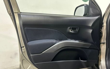 Mitsubishi Outlander III рестайлинг 3, 2008 год, 1 300 000 рублей, 11 фотография