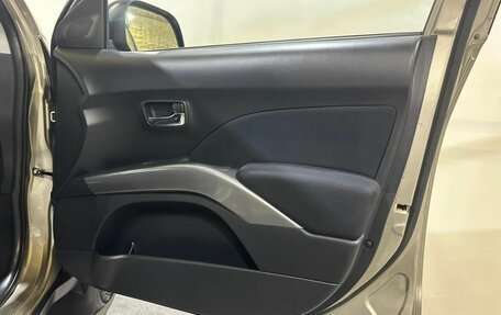 Mitsubishi Outlander III рестайлинг 3, 2008 год, 1 300 000 рублей, 12 фотография