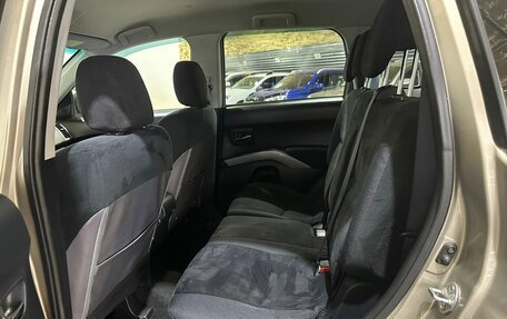Mitsubishi Outlander III рестайлинг 3, 2008 год, 1 300 000 рублей, 18 фотография