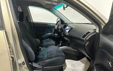 Mitsubishi Outlander III рестайлинг 3, 2008 год, 1 300 000 рублей, 15 фотография