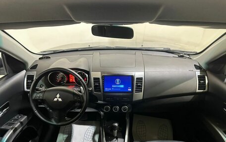 Mitsubishi Outlander III рестайлинг 3, 2008 год, 1 300 000 рублей, 20 фотография