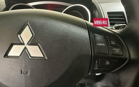 Mitsubishi Outlander III рестайлинг 3, 2008 год, 1 300 000 рублей, 25 фотография