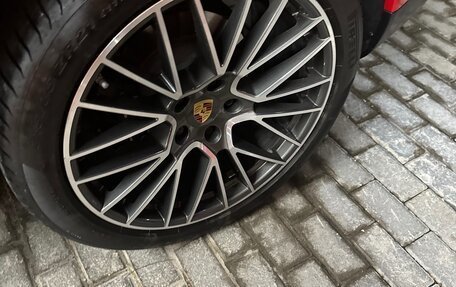 Porsche Cayenne III, 2022 год, 12 990 000 рублей, 4 фотография