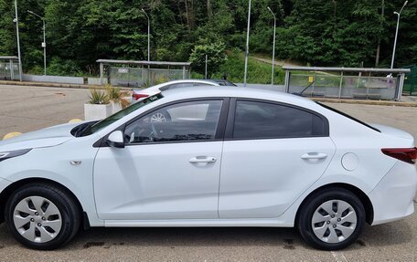 KIA Rio IV, 2020 год, 1 100 000 рублей, 3 фотография