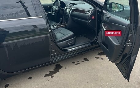 Toyota Camry, 2017 год, 2 200 000 рублей, 10 фотография