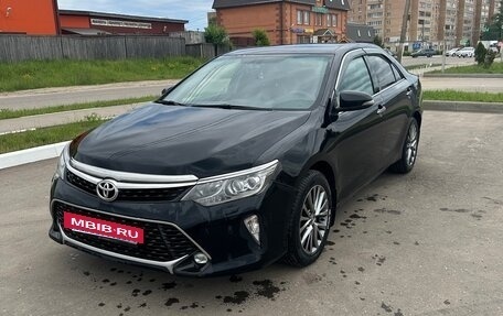 Toyota Camry, 2017 год, 2 200 000 рублей, 2 фотография