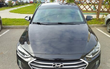 Hyundai Elantra VI рестайлинг, 2018 год, 1 650 000 рублей, 3 фотография