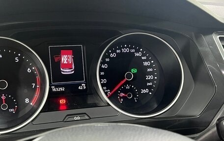 Volkswagen Tiguan II, 2017 год, 2 500 000 рублей, 7 фотография