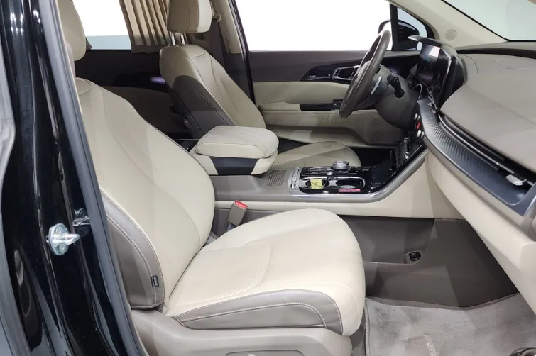 KIA Carnival III, 2021 год, 4 030 000 рублей, 11 фотография
