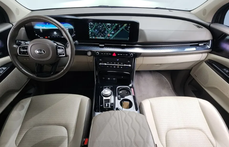 KIA Carnival III, 2021 год, 4 030 000 рублей, 7 фотография
