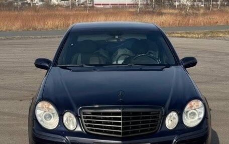 Mercedes-Benz E-Класс, 2002 год, 780 000 рублей, 1 фотография