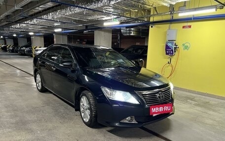 Toyota Camry, 2014 год, 1 890 000 рублей, 3 фотография
