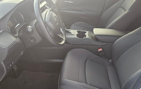 Toyota Venza, 2021 год, 3 998 000 рублей, 20 фотография