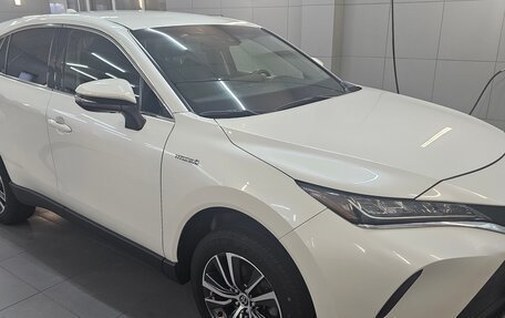 Toyota Venza, 2021 год, 3 998 000 рублей, 31 фотография