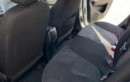 KIA Rio III рестайлинг, 2016 год, 1 289 000 рублей, 24 фотография