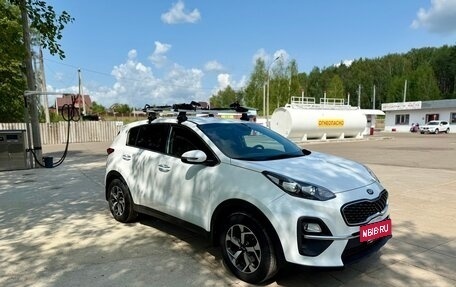 KIA Sportage IV рестайлинг, 2021 год, 2 350 000 рублей, 2 фотография