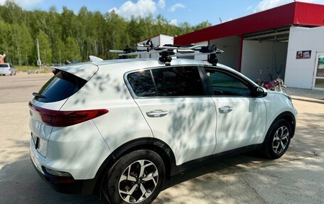 KIA Sportage IV рестайлинг, 2021 год, 2 350 000 рублей, 4 фотография