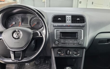 Volkswagen Polo VI (EU Market), 2017 год, 1 200 000 рублей, 7 фотография