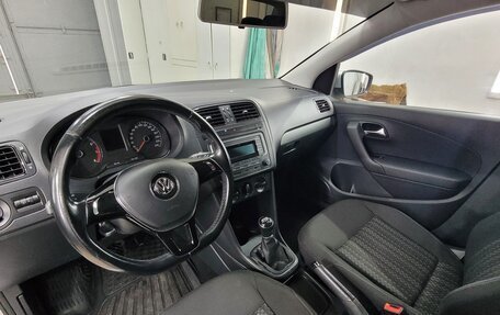 Volkswagen Polo VI (EU Market), 2017 год, 1 200 000 рублей, 10 фотография