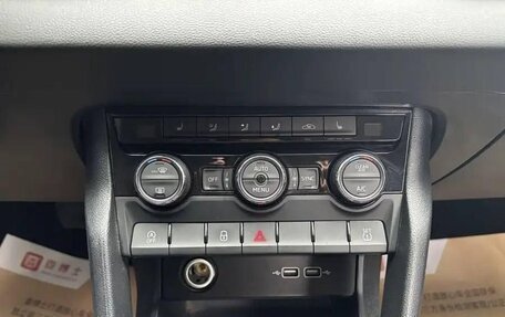 Skoda Karoq I, 2021 год, 1 710 000 рублей, 8 фотография