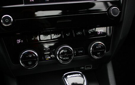 Skoda Octavia, 2019 год, 1 870 000 рублей, 9 фотография