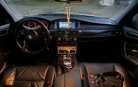 BMW 5 серия, 2008 год, 1 300 000 рублей, 3 фотография
