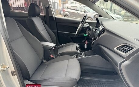 Hyundai Solaris II рестайлинг, 2017 год, 1 180 000 рублей, 6 фотография